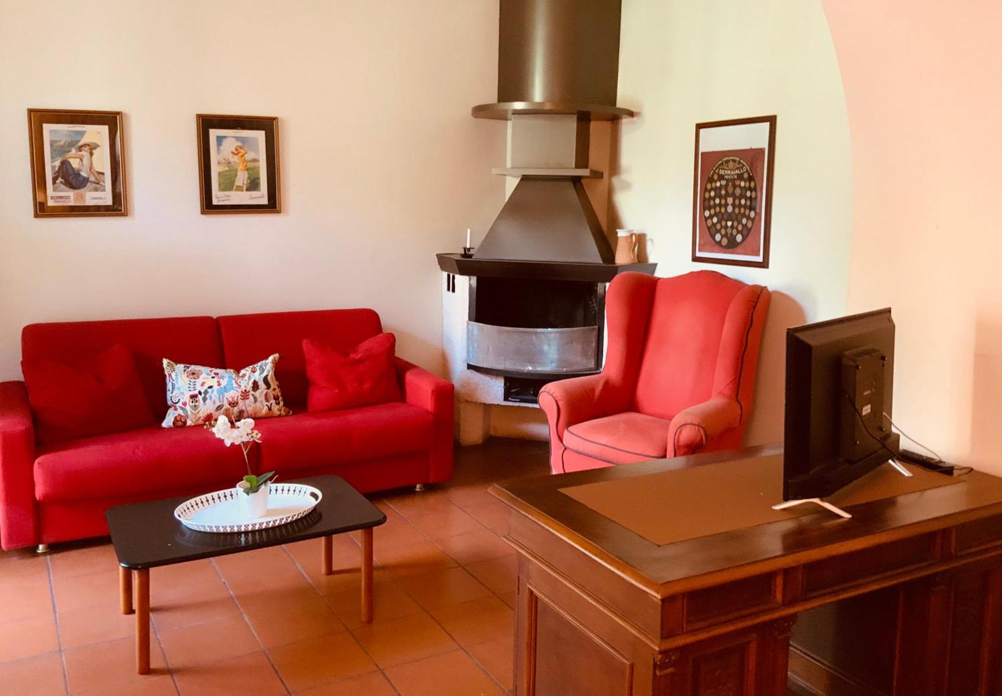 Le Residenze Dei Serravallo ตรีเอสเต ภายนอก รูปภาพ